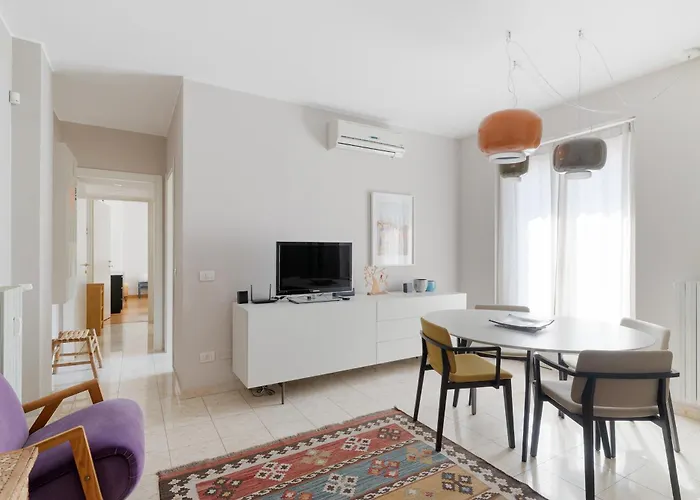 Arco Della Pace - Ampio Bilocale