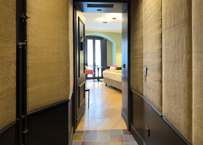 Guesthost - Brera Exclusive And ゲストハウス 3*