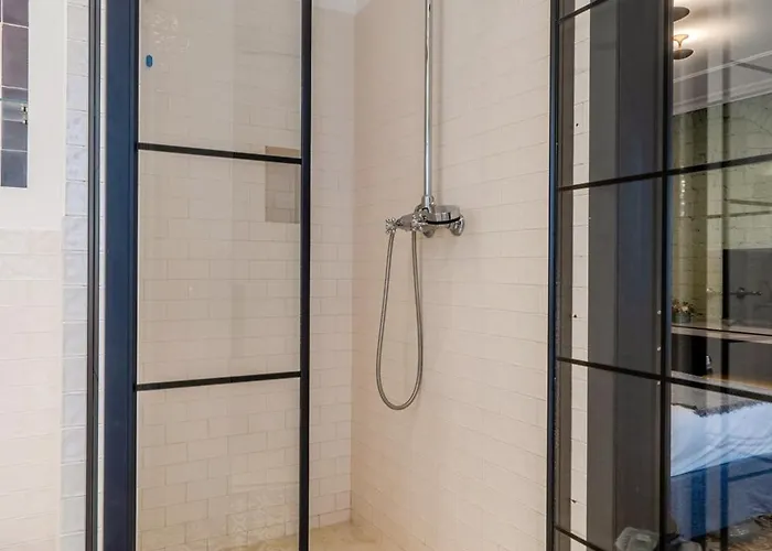 ゲストハウス Guesthost - Brera Exclusive And 3*