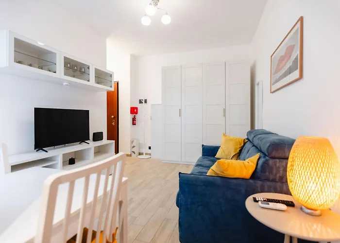 Bacio Di Velluto Vicino Metro * Milán