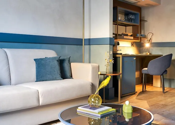 Fifty House Отель 5*
