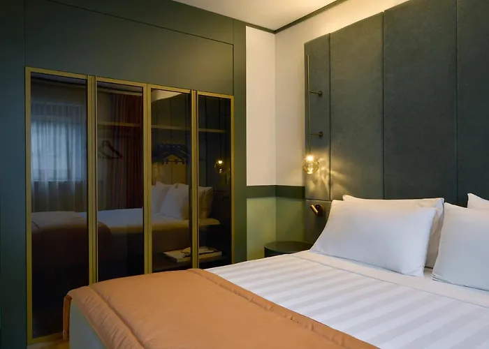 Fifty House Отель 5*