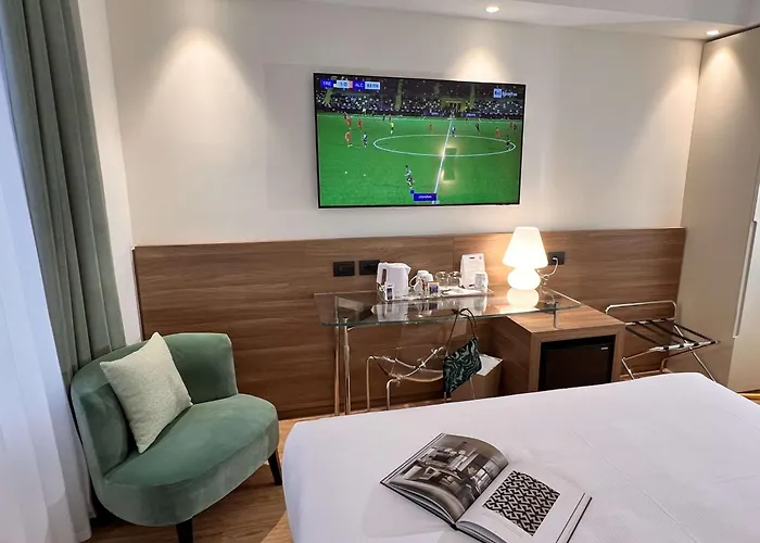 Western Hotel 4*