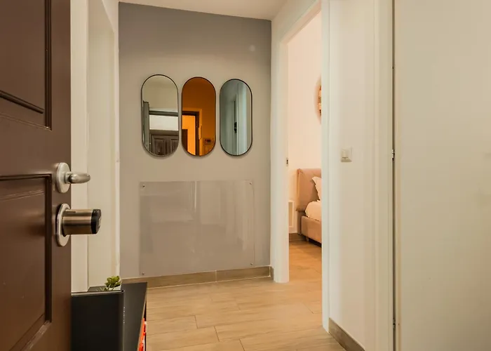 Easytopstay - Moscova Modern *