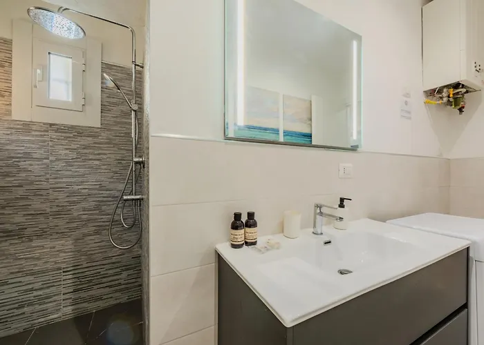 Easytopstay - Moscova Modern * Милан