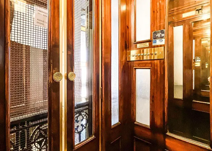 Viale Lunigiana Station Big House - 6 People *
