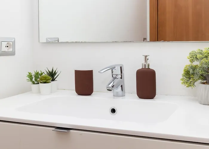 Con Metro Diretta 10 Minuti Duomo *