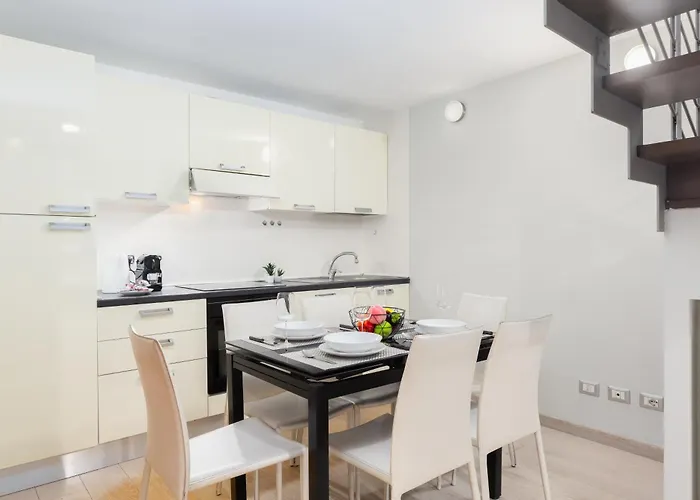 Con Metro Diretta 10 Minuti Duomo