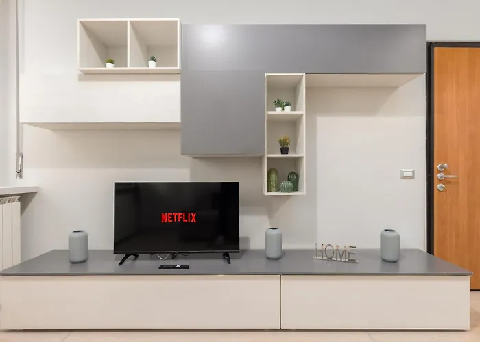 Con Metro Diretta 10 Minuti Duomo דירה