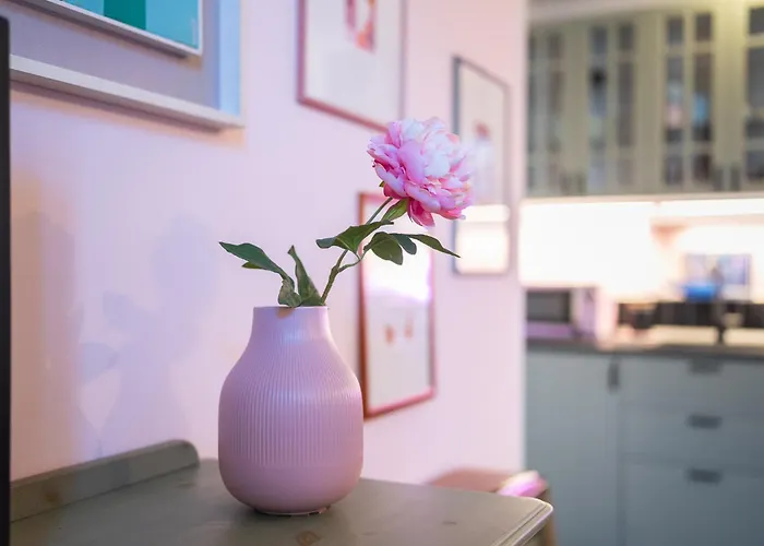 Station 3 Design Apartaments-2 Apts With Parking -1 With Balcony, No Box- Olympic Hub- Town Homes