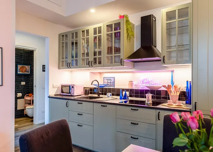 アパート Station 3 Design Apartaments-2 Apts With Parking -1 With Balcony, No Box- Olympic Hub- Town Homes