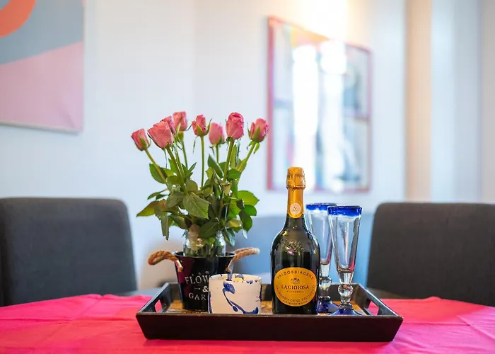 Station 3 Design Apartaments-2 Apts With Parking -1 With Balcony, No Box- Olympic Hub- Town Homes *