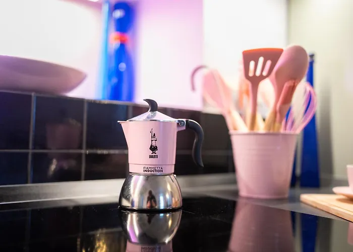 Station 3 Design Apartaments-2 Apts With Parking -1 With Balcony, No Box- Olympic Hub- Town Homes ミラノ