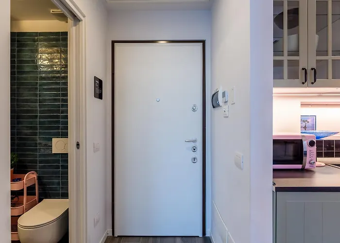 アパート Station 3 Design Apartaments-2 Apts With Parking -1 With Balcony, No Box- Olympic Hub- Town Homes ミラノ