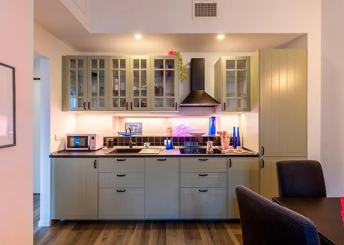 アパート Station 3 Design Apartaments-2 Apts With Parking -1 With Balcony, No Box- Olympic Hub- Town Homes