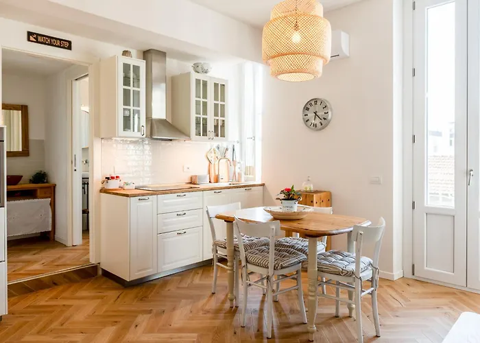 Station 3 Design Apartaments-2 Apts With Parking -1 With Balcony, No Box- Olympic Hub- Town Homes Lejlighed