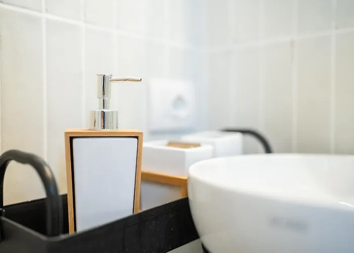 Station 3 Design Apartaments-2 Apts With Parking -1 With Balcony, No Box- Olympic Hub- Town Homes アパート *