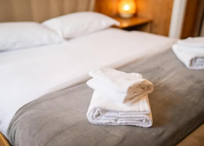 Station 3 Design Apartaments-2 Apts With Parking -1 With Balcony, No Box- Olympic Hub- Town Homes *