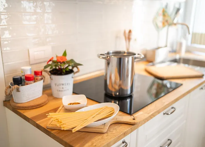 アパート Station 3 Design Apartaments-2 Apts With Parking -1 With Balcony, No Box- Olympic Hub- Town Homes ミラノ