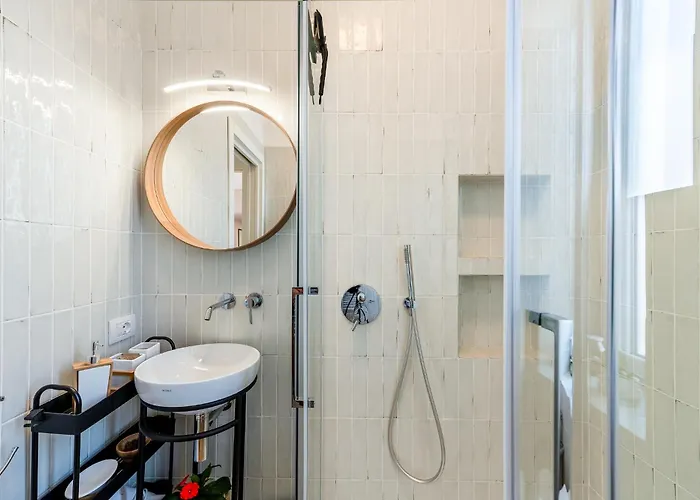 Station 3 Design Apartaments-2 Apts With Parking -1 With Balcony, No Box- Olympic Hub- Town Homes ミラノ