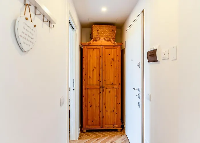 Station 3 Design Apartaments-2 Apts With Parking -1 With Balcony, No Box- Olympic Hub- Town Homes アパート