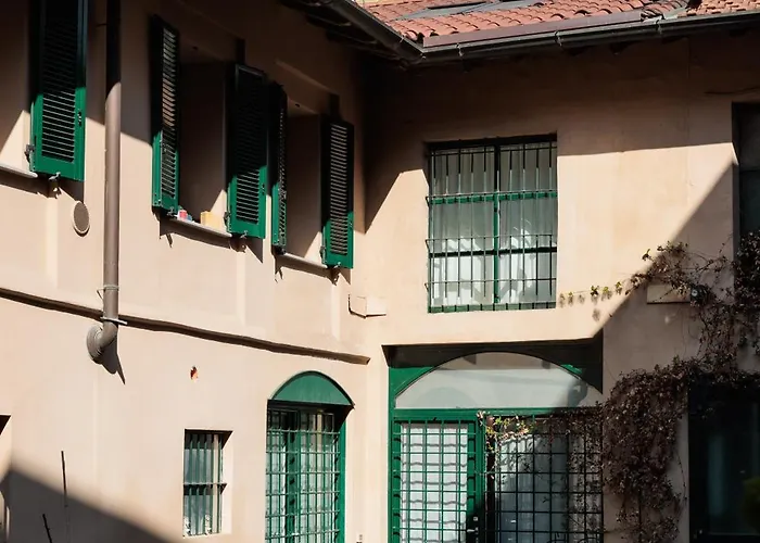 Urban House - Darsena Navigli Center *