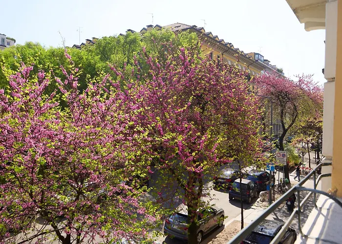 Beautiful In Tricolore - Daniele Apartmán *