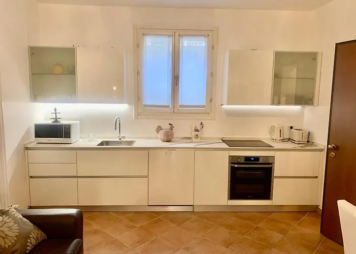 Lejlighed In Villa, Garden And Netflix