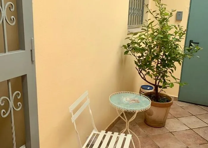 In Villa, Garden And Netflix 아파트 밀라노