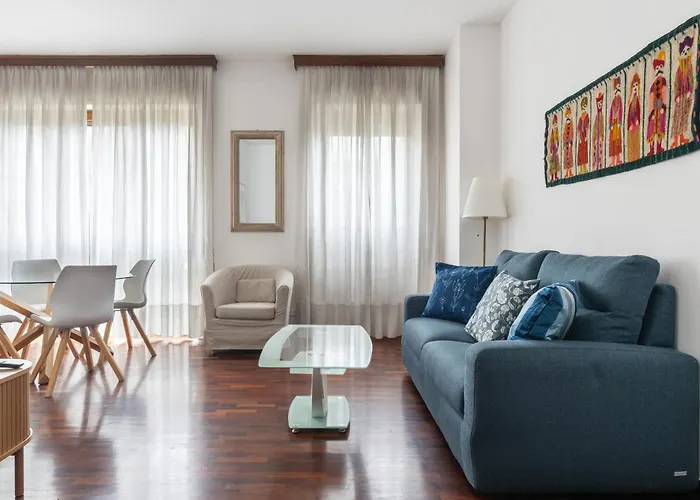 Wonderful Three-room Just Few Minutes Away From Mm Tricolore Milan