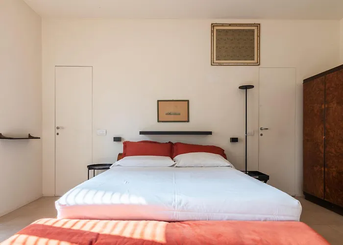 Spacious And Bright In The Center Milaan