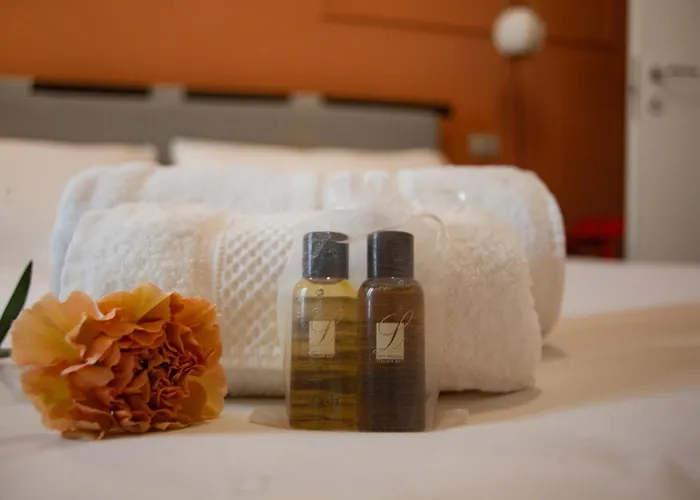 Design & Luxury With Garden In San Senatore *