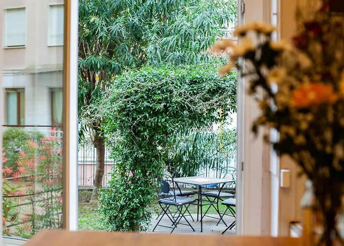 Design & Luxury With Garden In San Senatore Mediolan