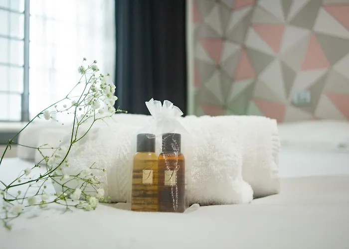 Design & Luxury With Garden In San Senatore * Milán