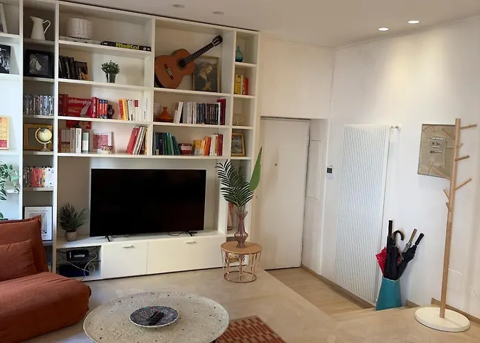 アパート Flavia Flexyrent Ac *