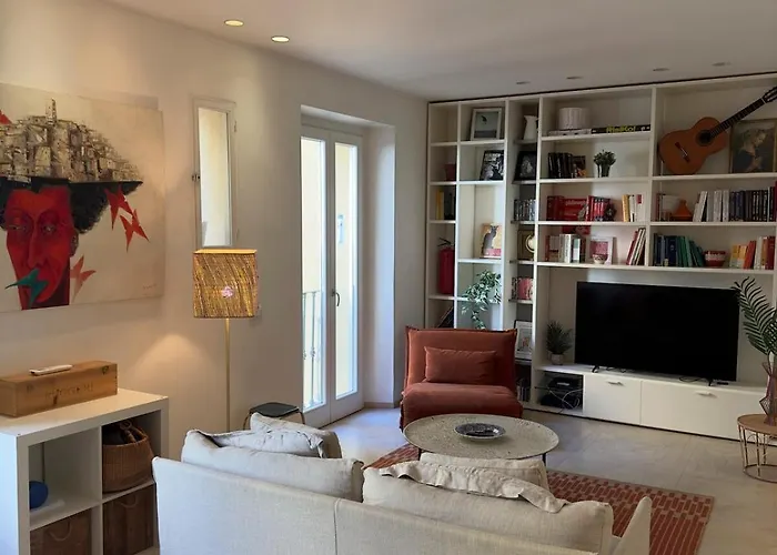 Flavia Flexyrent Ac Милан