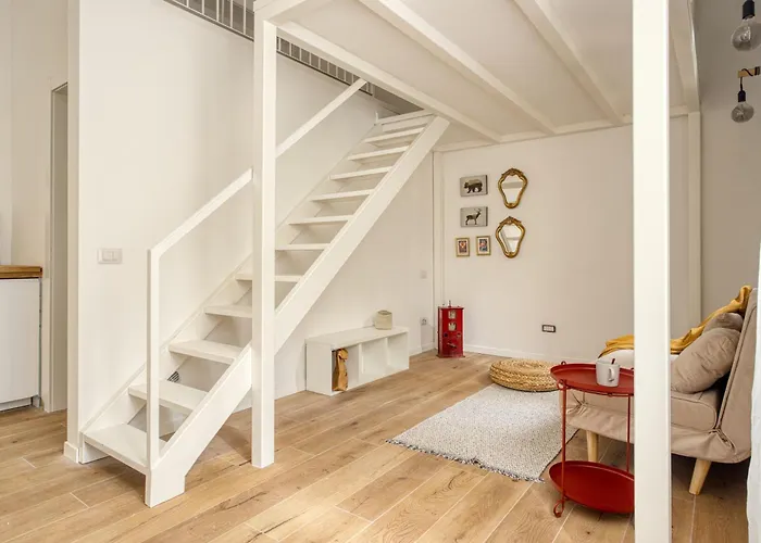 Hostmate - - Loreto Milano