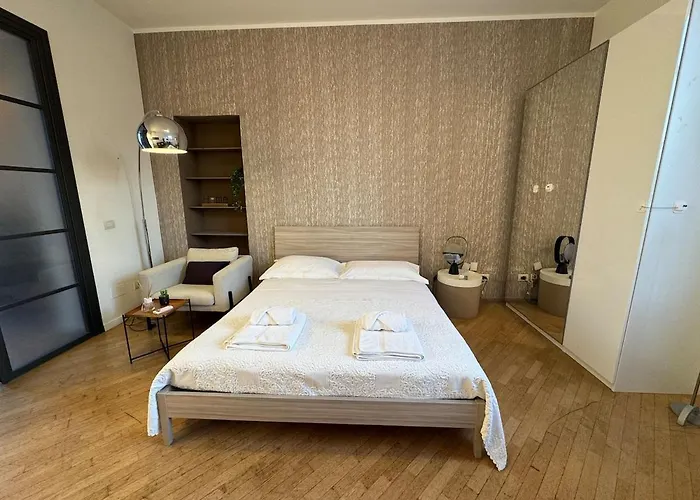 Penthouse 5 Minutes From Duomo Apartmán *