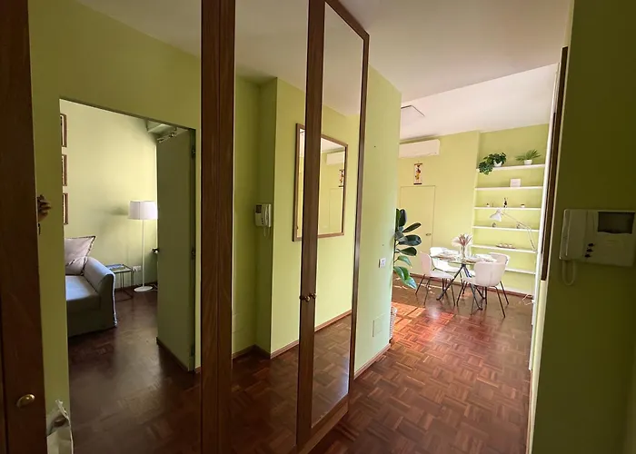 Urban Jungle 5 - Montenapoleone Daire Milano