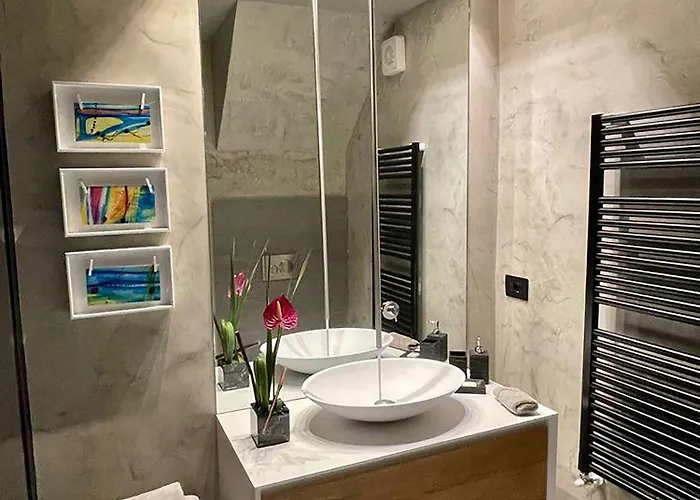 Appartement Luxury Art & Chromotherapy Downtown - Free Parking Milan