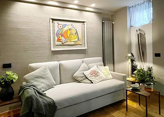 Luxury Art & Chromotherapy Downtown - Free Parking Apartament *