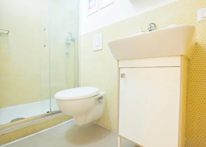 Apartment Isola 5 Minutes From Porta Garibaldi Station Mailand