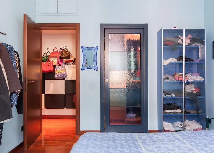 A Quiet And Loving Gem In The Center Of Apartmán