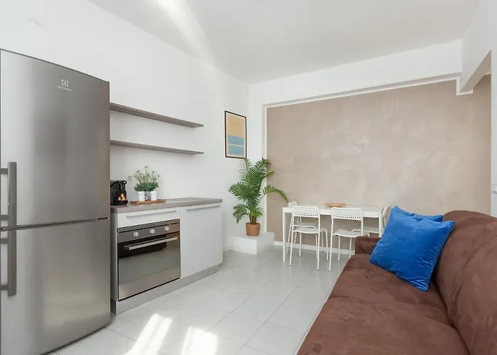 8th Floor - View Apartment Milan