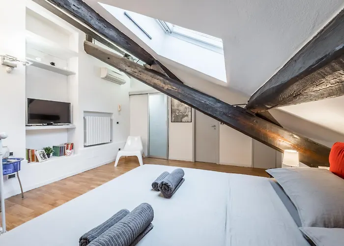 Vivimihome - Elegant 10 Minutes From The Duomo *