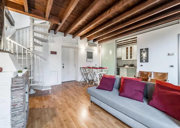 Vivimihome - Elegant 10 Minutes From The Duomo