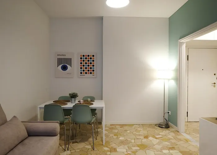 Navigli - Via Tortona 아파트