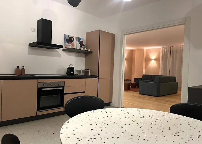 Fifty Eight Repubblica شقة *