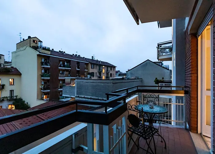 Piazza Gramsci Amazing With Balcony - Collection Apartment