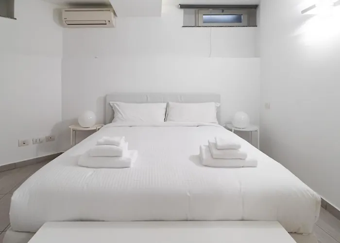 Apartament Carcano 27 Mediolan